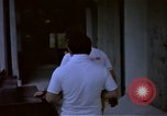 Standbild airmen prüfen Diego Garcia Insel im Indischen Ozean, 1979, aus Sekunde 48 historischem Filmmaterial Videoclip 65675055642