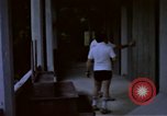Standbild airmen prüfen Diego Garcia Insel im Indischen Ozean, 1979, aus Sekunde 54 historischem Filmmaterial Videoclip 65675055642