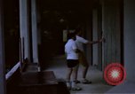 Standbild airmen prüfen Diego Garcia Insel im Indischen Ozean, 1979, aus Sekunde 56 historischem Filmmaterial Videoclip 65675055642