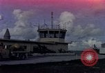 Standbild tower Controller Diego Garcia Insel im Indischen Ozean, 1979, aus Sekunde 1 historischem Filmmaterial Videoclip 65675055645