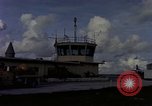 Standbild tower Controller Diego Garcia Insel im Indischen Ozean, 1979, aus Sekunde 16 historischem Filmmaterial Videoclip 65675055645