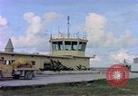 Standbild tower Controller Diego Garcia Insel im Indischen Ozean, 1979, aus Sekunde 23 historischem Filmmaterial Videoclip 65675055645