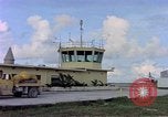 Standbild tower Controller Diego Garcia Insel im Indischen Ozean, 1979, aus Sekunde 32 historischem Filmmaterial Videoclip 65675055645