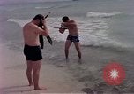 Standbild Flieger am Strand Diego Garcia Insel im Indischen Ozean, 1979, aus Sekunde 9 historischem Filmmaterial Videoclip 65675055646