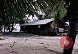 Standbild Gebäude am Strand Diego Garcia Insel im Indischen Ozean, 1979, aus Sekunde 20 historischem Filmmaterial Videoclip 65675055647