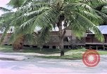 Standbild Gebäude am Strand Diego Garcia Insel im Indischen Ozean, 1979, aus Sekunde 28 historischem Filmmaterial Videoclip 65675055647