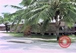Standbild Gebäude am Strand Diego Garcia Insel im Indischen Ozean, 1979, aus Sekunde 29 historischem Filmmaterial Videoclip 65675055647