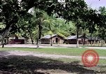 Standbild Gebäude am Strand Diego Garcia Insel im Indischen Ozean, 1979, aus Sekunde 40 historischem Filmmaterial Videoclip 65675055647