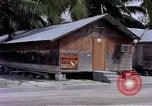 Standbild Gebäude am Strand Diego Garcia Insel im Indischen Ozean, 1979, aus Sekunde 62 historischem Filmmaterial Videoclip 65675055647
