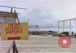 Standbild USA airmen Diego Garcia Insel im Indischen Ozean, 1979, aus Sekunde 15 historischem Filmmaterial Videoclip 65675055648