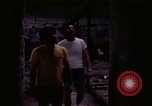 Standbild USA airmen Diego Garcia Insel im Indischen Ozean, 1979, aus Sekunde 26 historischem Filmmaterial Videoclip 65675055649
