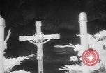 Standbild der heiligen Bernadette's Centennial Washington DC USA, 1958, aus Sekunde 28 historischem Filmmaterial Videoclip 65675055661