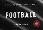 Standbild Fußballspiel East Lansing Michigan USA, 1958, aus Sekunde 3 historischem Filmmaterial Videoclip 65675055663