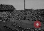 Standbild Fußballspiel East Lansing Michigan USA, 1958, aus Sekunde 7 historischem Filmmaterial Videoclip 65675055663