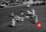 Standbild Fußballspiel East Lansing Michigan USA, 1958, aus Sekunde 21 historischem Filmmaterial Videoclip 65675055663