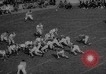 Standbild Fußballspiel East Lansing Michigan USA, 1958, aus Sekunde 60 historischem Filmmaterial Videoclip 65675055663