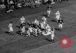 Standbild Amerikanisches College-Footballspiel New York United States USA, 1958, aus Sekunde 62 historischem Filmmaterial Videoclip 65675055664