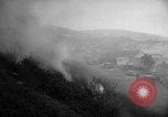 Immagine di Infuriano gli incendi forestali Malibu California USA, 1958, secondo 19 filmato di repertorio 65675055665