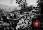 Immagine di Infuriano gli incendi forestali Malibu California USA, 1958, secondo 57 filmato di repertorio 65675055665
