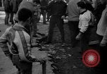 Standbild aufständischen Protest Algerien, 1960, aus Sekunde 25 historischem Filmmaterial Videoclip 65675055683