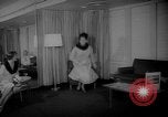 Standbild Leder fashion parade Pazifik, 1960, aus Sekunde 6 historischem Filmmaterial Videoclip 65675055684