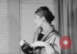 Standbild Leder fashion parade Pazifik, 1960, aus Sekunde 39 historischem Filmmaterial Videoclip 65675055684