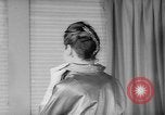 Standbild Leder fashion parade Pazifik, 1960, aus Sekunde 42 historischem Filmmaterial Videoclip 65675055684
