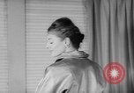 Standbild Leder fashion parade Pazifik, 1960, aus Sekunde 43 historischem Filmmaterial Videoclip 65675055684