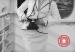Standbild Leder fashion parade Pazifik, 1960, aus Sekunde 53 historischem Filmmaterial Videoclip 65675055684