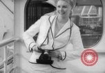 Standbild Leder fashion parade Pazifik, 1960, aus Sekunde 54 historischem Filmmaterial Videoclip 65675055684