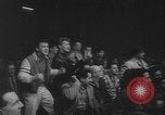Standbild goldene Handschuhe New York City USA, 1960, aus Sekunde 59 historischem Filmmaterial Videoclip 65675055687