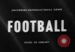 Standbild Fußballspiel New Haven Connecticut USA, 1960, aus Sekunde 1 historischem Filmmaterial Videoclip 65675055693