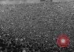 Standbild Fußballspiel New Haven Connecticut USA, 1960, aus Sekunde 7 historischem Filmmaterial Videoclip 65675055693