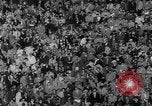 Standbild Fußballspiel New Haven Connecticut USA, 1960, aus Sekunde 18 historischem Filmmaterial Videoclip 65675055693