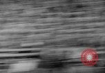 Standbild Fußballspiel New Haven Connecticut USA, 1960, aus Sekunde 31 historischem Filmmaterial Videoclip 65675055693