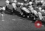 Standbild Fußballspiel New Haven Connecticut USA, 1960, aus Sekunde 41 historischem Filmmaterial Videoclip 65675055693