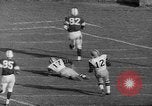 Standbild Fußballspiel New Haven Connecticut USA, 1960, aus Sekunde 46 historischem Filmmaterial Videoclip 65675055693