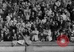 Standbild Fußballspiel New Haven Connecticut USA, 1960, aus Sekunde 49 historischem Filmmaterial Videoclip 65675055693