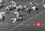 Standbild Fußballspiel New Haven Connecticut USA, 1960, aus Sekunde 62 historischem Filmmaterial Videoclip 65675055693