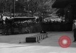 Image Baril Jumping sur la glace Liberty New York USA, 1961, de la seconde 13 séquences d'archives historiques vidéo 65675055703