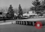 Image Baril Jumping sur la glace Liberty New York USA, 1961, de la seconde 59 séquences d'archives historiques vidéo 65675055703
