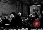 Immagine di Sir Winston Churchill Londra Inghilterra Regno Unito, 1954, secondo 56 filmato di repertorio 65675055705