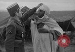 Standbild französische Truppe Algerien, 1954, aus Sekunde 21 historischem Filmmaterial Videoclip 65675055707