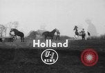 Standbild Mädchen Holland Niederlande, 1954, aus Sekunde 1 historischem Filmmaterial Videoclip 65675055708