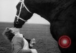Standbild Mädchen Holland Niederlande, 1954, aus Sekunde 9 historischem Filmmaterial Videoclip 65675055708