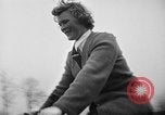 Standbild Mädchen Holland Niederlande, 1954, aus Sekunde 18 historischem Filmmaterial Videoclip 65675055708