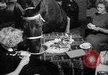 Standbild Mädchen Holland Niederlande, 1954, aus Sekunde 43 historischem Filmmaterial Videoclip 65675055708