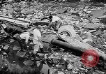 Immagine di 1955 flood devastazione nel nordest degli Stati Uniti United States USA, 1955, secondo 45 filmato di repertorio 65675055709