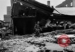 Immagine di 1955 flood devastazione nel nordest degli Stati Uniti United States USA, 1955, secondo 50 filmato di repertorio 65675055709