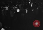 Standbild Wahl Ausschreitungen Saarbrucken Deutschland, 1955, aus Sekunde 38 historischem Filmmaterial Videoclip 65675055711